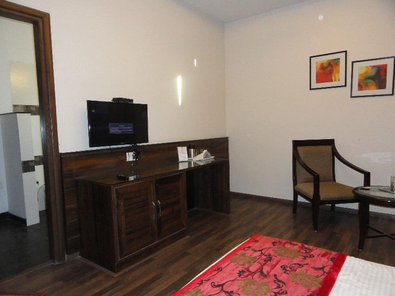 Silver Sands Hotel Chandigarh Ngoại thất bức ảnh